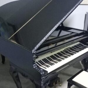 Piano de cauda preto - Petrof modelo III chipandali