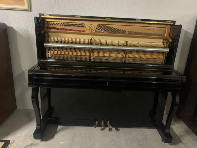 Piano Fritz Dobbert 126 clássico preto – Clave Sons